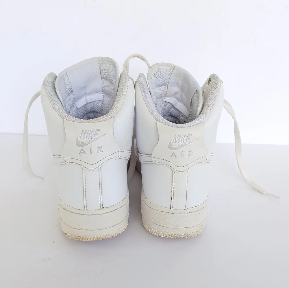 Nike Air Force 1 Hightop Triple White 6.5